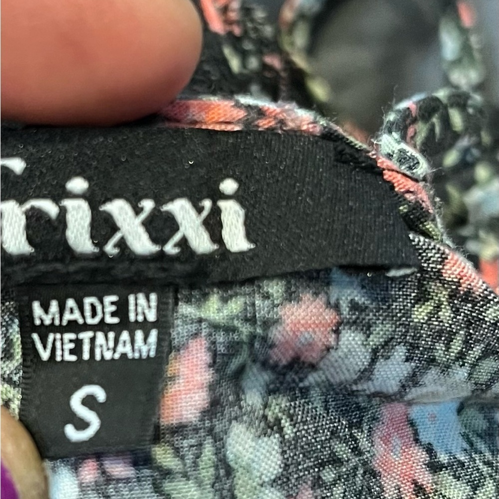 Trixxi Multicolor Floral Romper Open Back Size Small - Picture 2 of 12